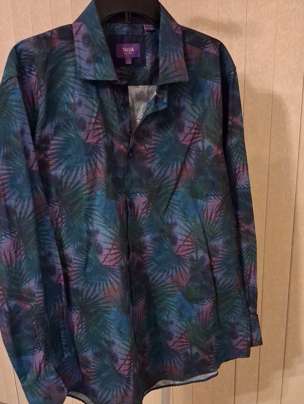 TALLIA Men's Button-Up Palm Print Shirt Jacket in Purple & Blue